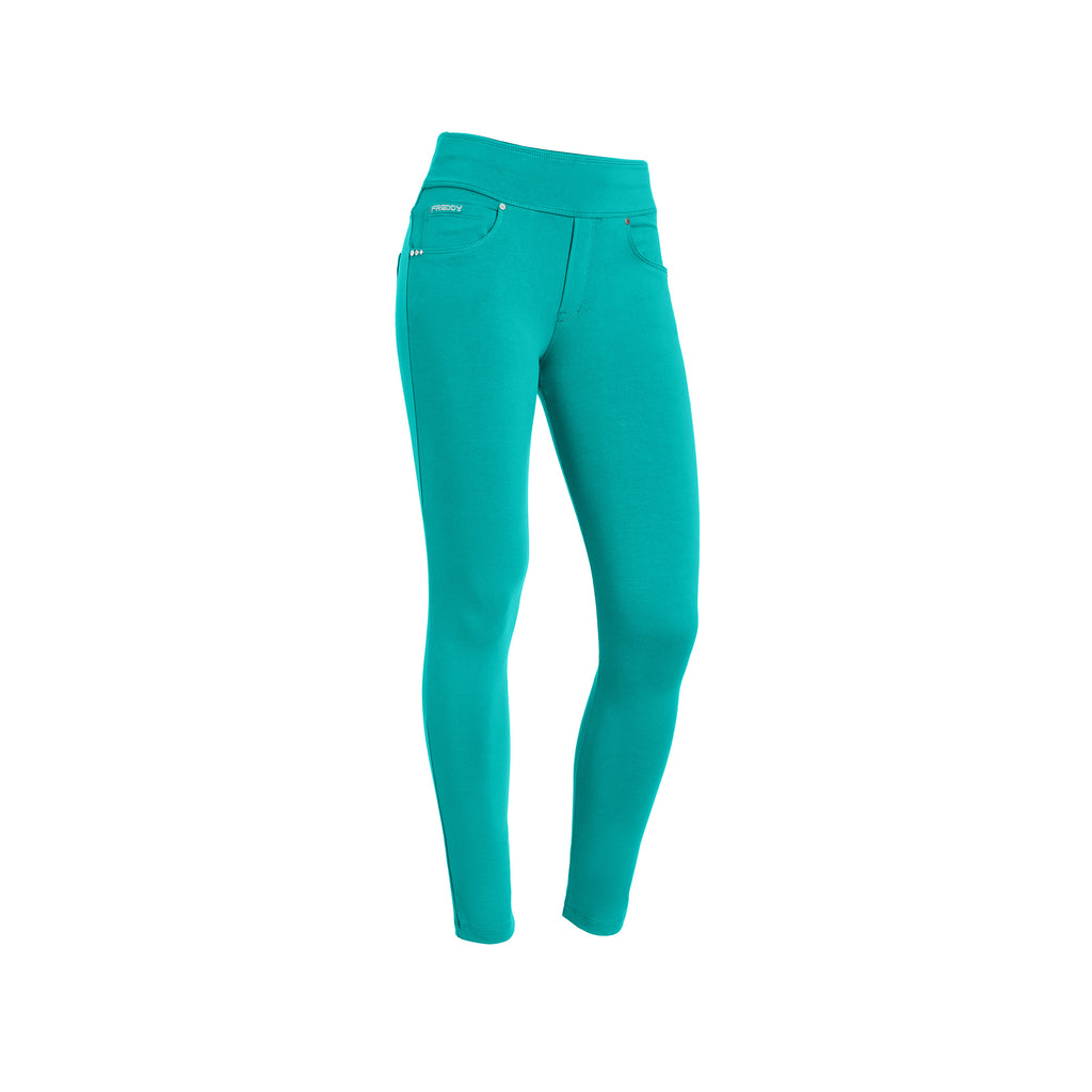 Freddy N.O.W.® slim fit kalhoty s ohrnovacím pasem (fold-over waist) v tyrkysové barvě