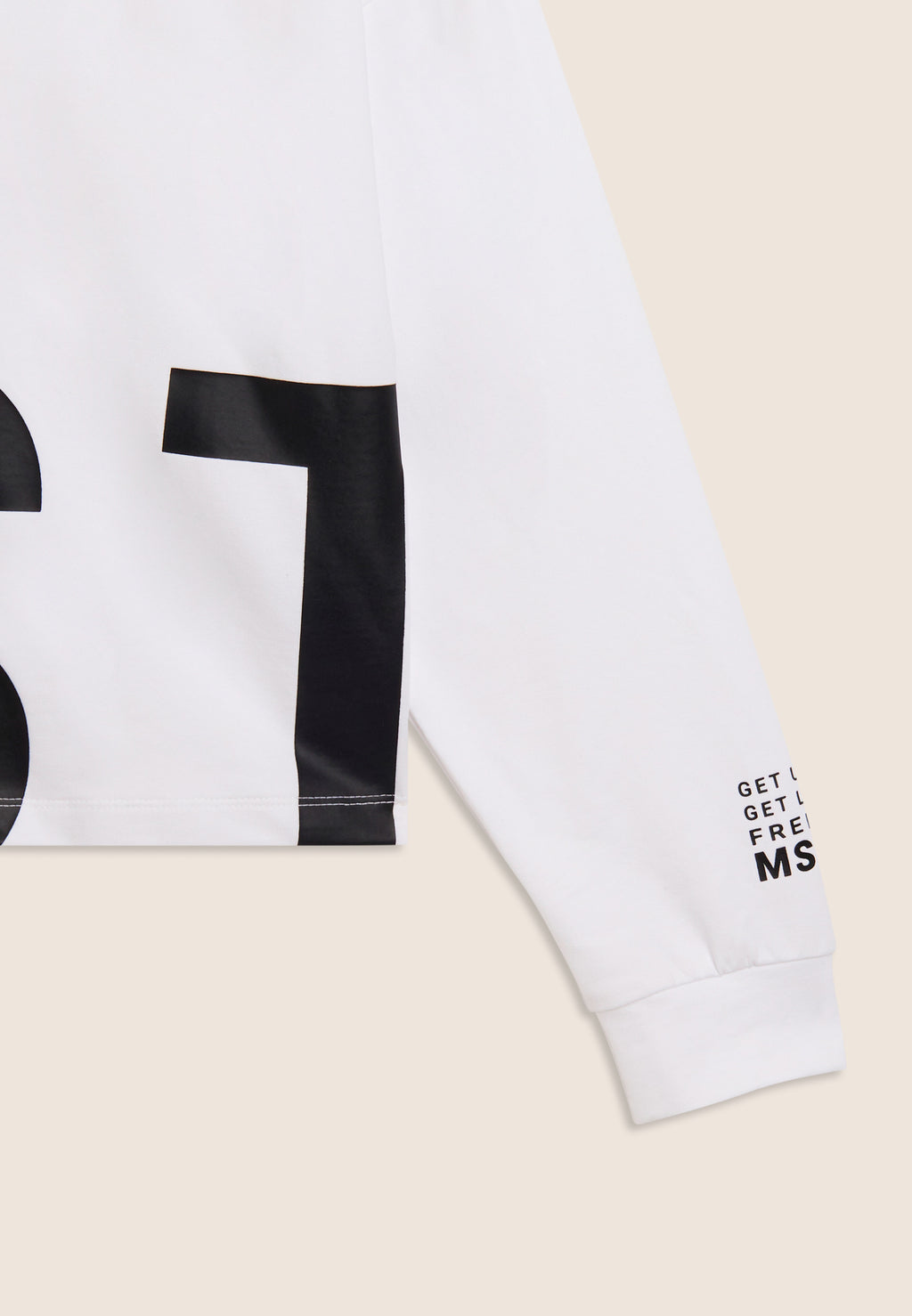 Oversize cropped mikina s kapucí a potiskem MST v bílé barvě