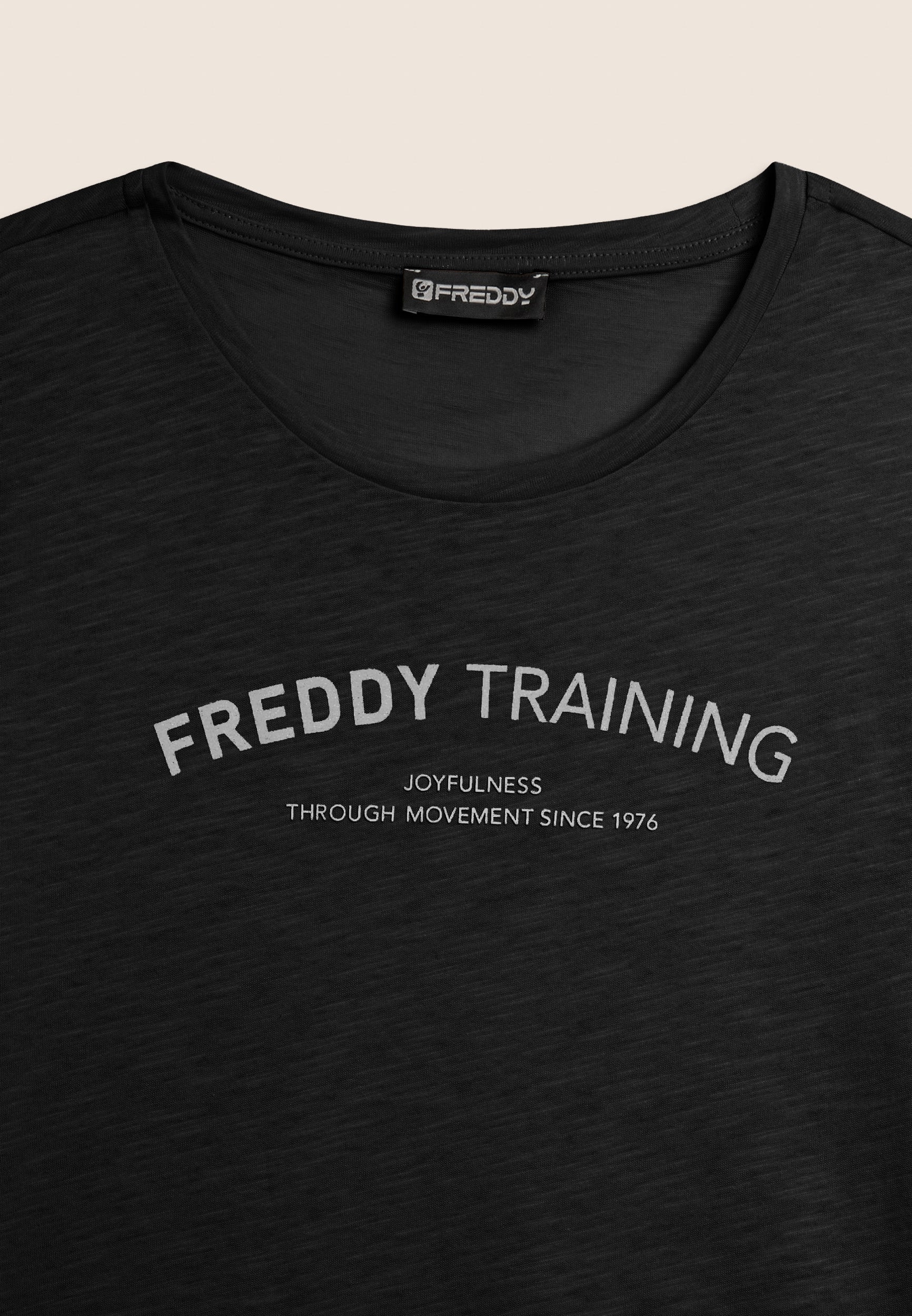 Tričko FREDDY TRAINING ze slub jersey materiálu v černé barvě
