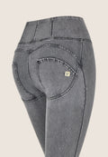 Freddy kalhoty WR.UP ® v džínové šedé, černý šev, vysoký pas, skinny střih, denim žerzej
