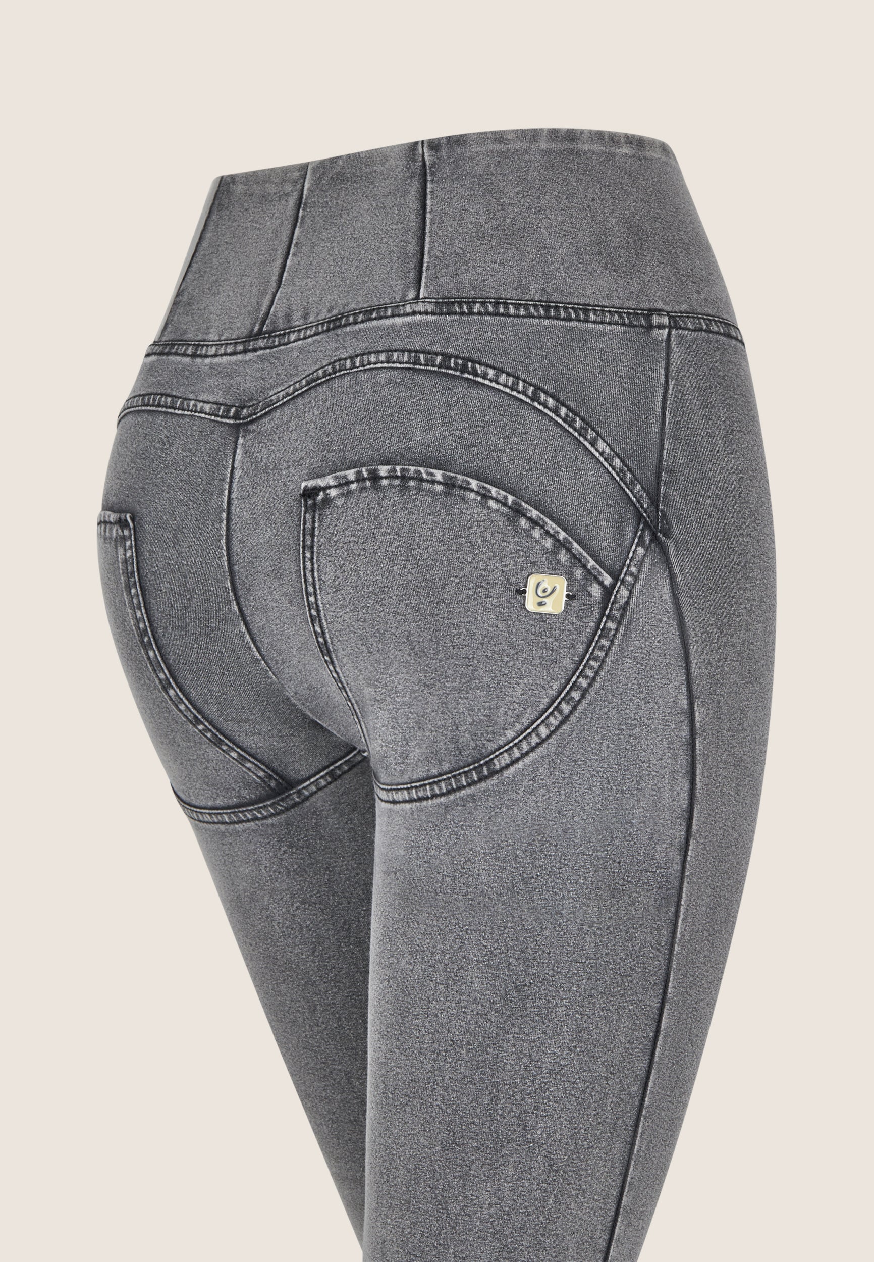 Freddy kalhoty WR.UP ® v džínové šedé, černý šev, vysoký pas, skinny střih, denim žerzej