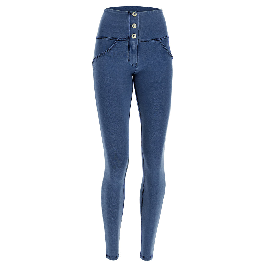Freddy kalhoty WR.UP ® v džínově světle modré barvě, modré švy, vysoký pas, superskinny střih, 7/8 délka, denim žerzej