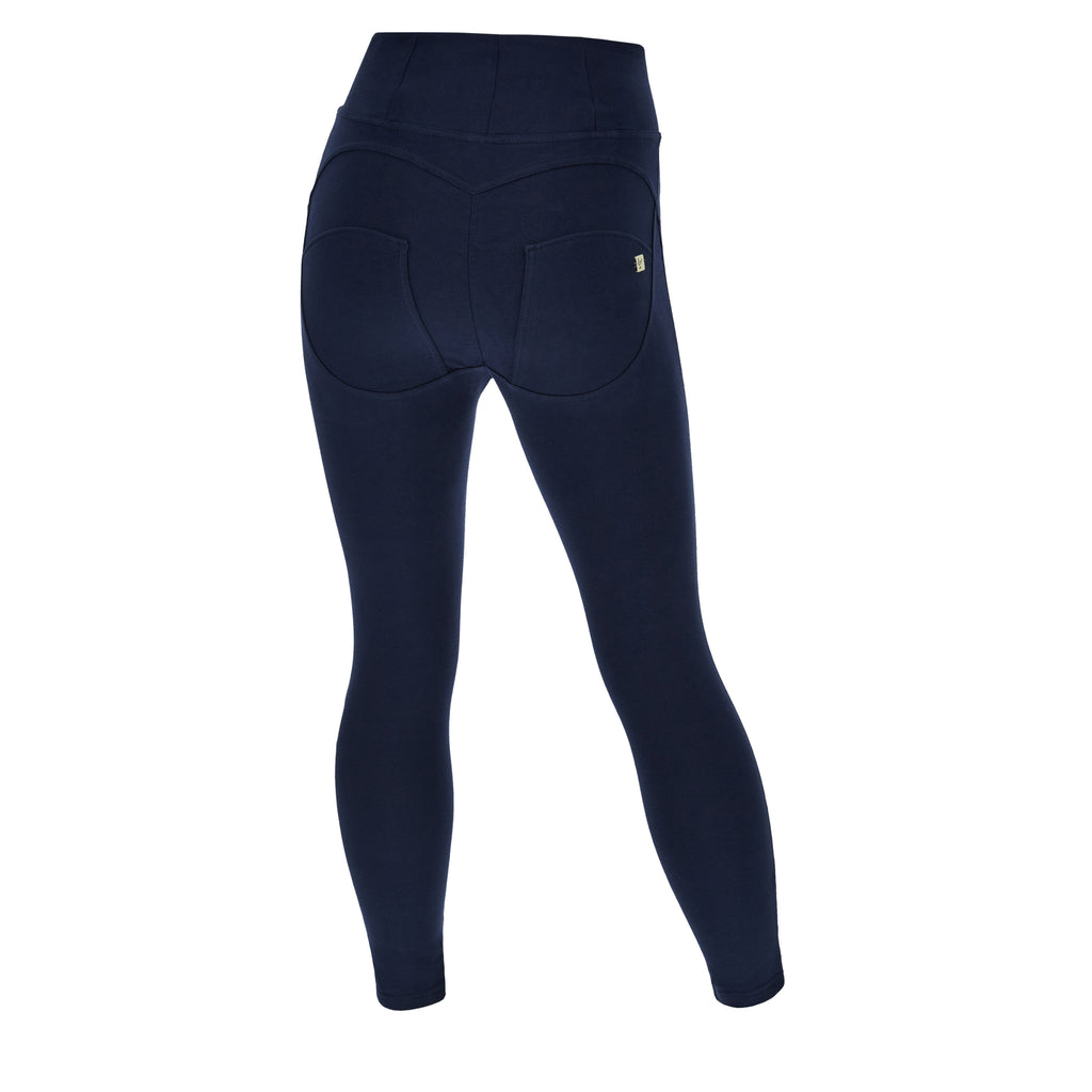 WR.UP® push-up 7/8 kalhoty ve modré barvě pro plnější postavu s vysokým pasem a zipem