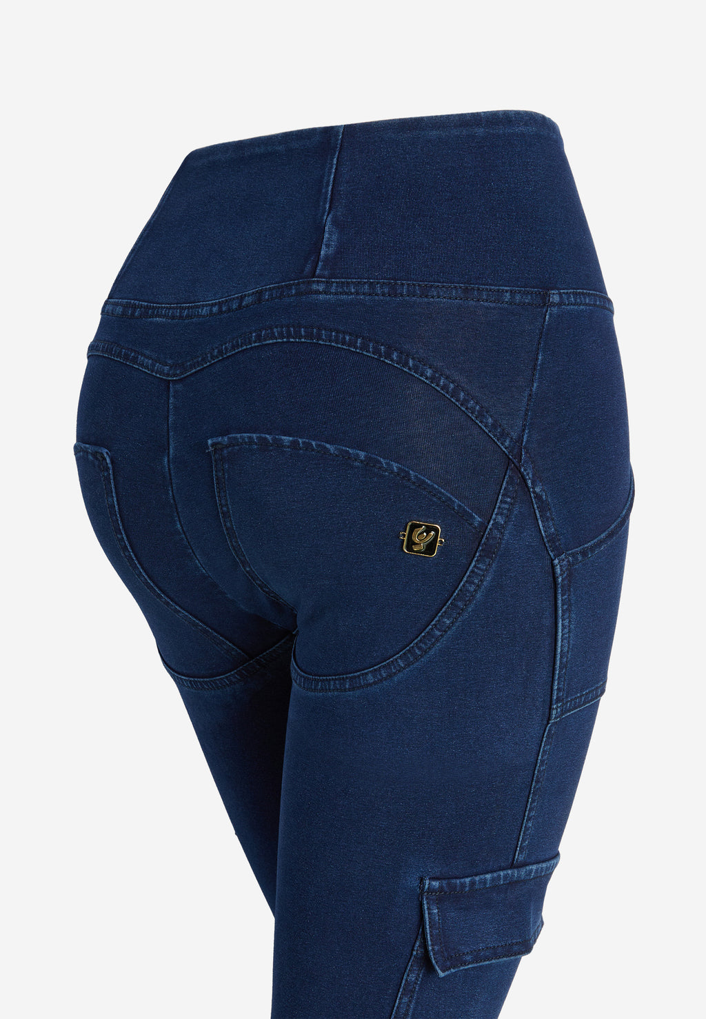 Freddy kalhoty WR.UP® WR.UP® jeggings v cargo stylu s vysokým pasem a délkou nohavic ke kotníkům v džínové modré barvě, modrý šev