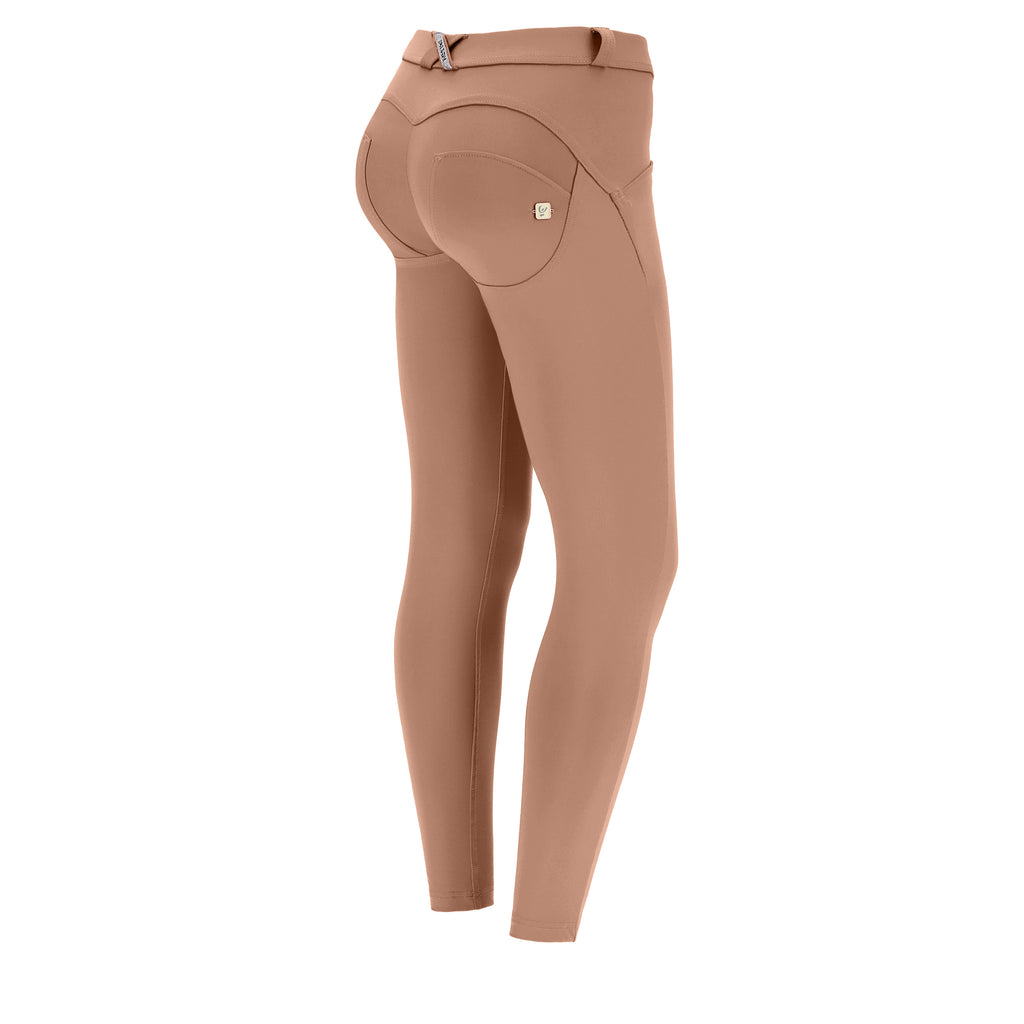Freddy kalhoty WR.UP® D.I.W.O. push-up kalhoty z prodyšného materiálu, 7/8 délka, střih superskinny v růžové barvě tmavé
